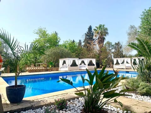 Llorenc 1, Entspannung pur,stilvoll,ruhig,XXL Pool Apartment in Llevant