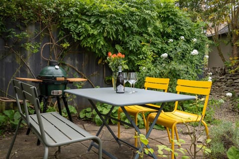 Garden, Dining area, Garden view