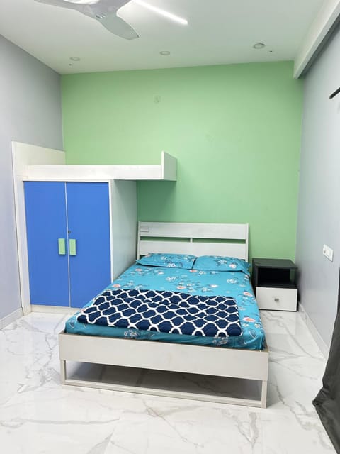 Specious 4bhk duplex pent house in heart of the city Apartment in Hyderabad