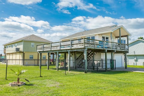 Huge Deck Fully Fenced & Pups Welcome House in Jamaica Beach