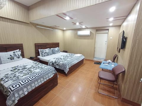 New Royal Palace Inn Apartment in Karachi