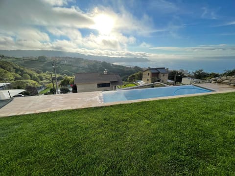 Garden, Mountain view, Pool view, Sea view