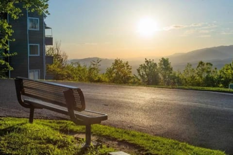 Natural landscape, Mountain view, Sunrise