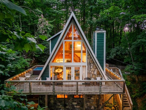Property building, Natural landscape, View (from property/room), Mountain view