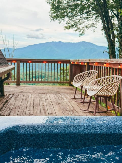 Patio, Hot Tub, View (from property/room), Balcony/Terrace, Mountain view