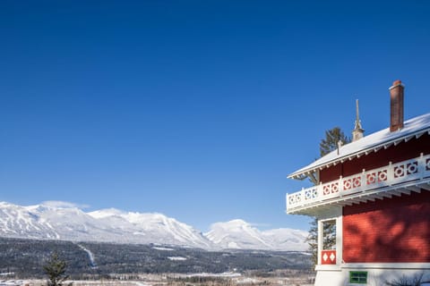 Property building, Natural landscape, Mountain view