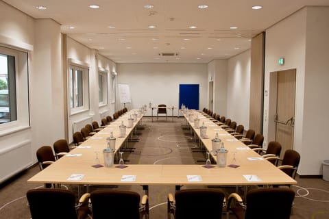 Meeting/conference room