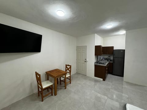 Kitchen or kitchenette, Living room