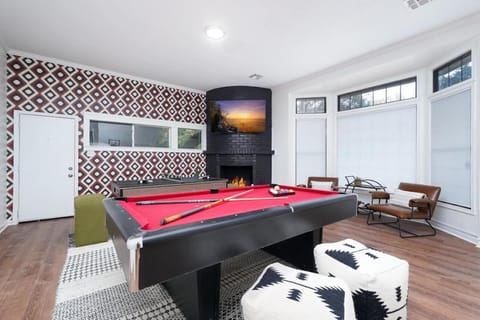 City Gem with Pool Hot tub Movie Theater PuttPutt House in San Antonio