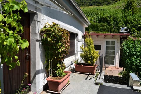 Ferienwohnungen am Stadtpalais Haus Weinberg House in Graach an der Mosel