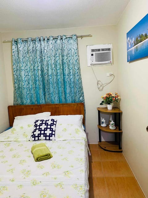 Bed, Bedroom, air conditioner