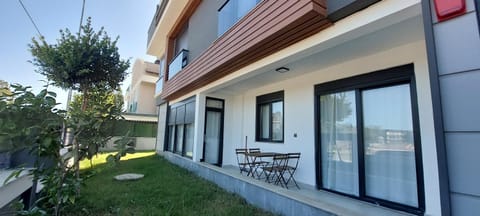 Patio, Garden, View (from property/room), Balcony/Terrace, Garden view