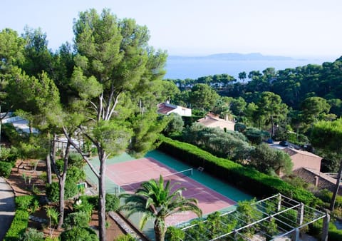 Tennis court, Garden view, Sea view