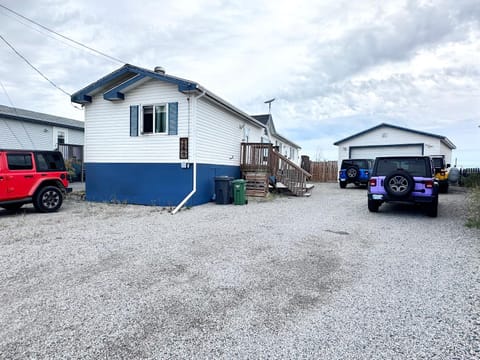 Property building, Day, Street view, Parking