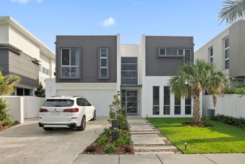 Frangipani Beach House House in Kingscliff