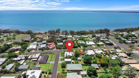 Nearby landmark, Neighbourhood, Bird's eye view, Location