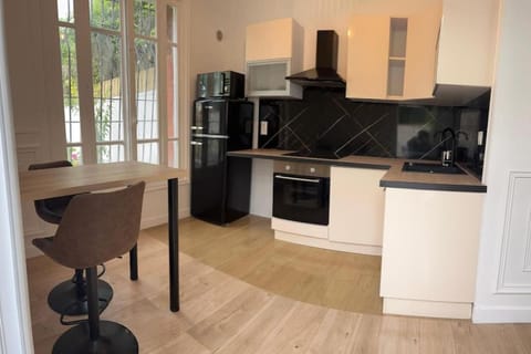 Appartement avec jardin C Villa in Nogent-sur-Marne