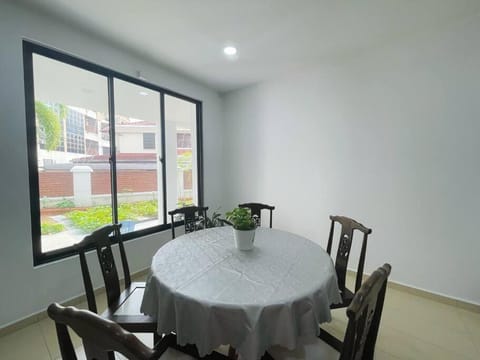 Corner Lots 4-5BR Austin 10mins 17pax Event BBQ Villa in Johor Bahru