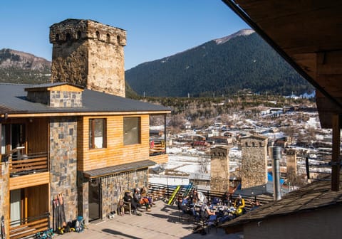 Nearby landmark, Neighbourhood, Balcony/Terrace, City view, Mountain view, Street view