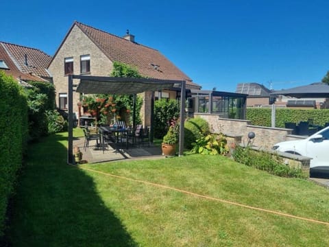 Property building, Garden view
