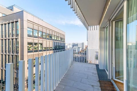 Property building, Day, View (from property/room), Balcony/Terrace