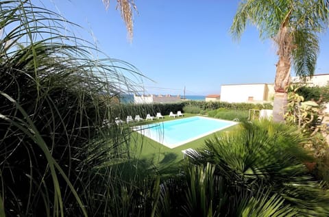 Villa Dwellings With Pool For Exclusive Use Apartment in Alcamo