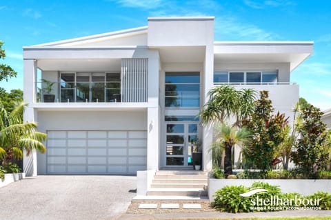 Casablanca -Luxury House Near Shellharbour Marina House in Wollongong