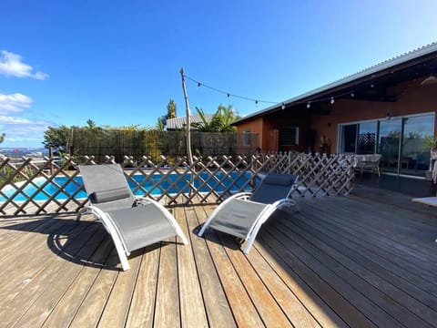 Villa LouKaz vue sur l'Océan indien - Piscine privée Villa in Saint-Leu