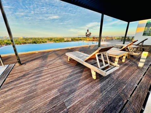 Day, View (from property/room), Swimming pool