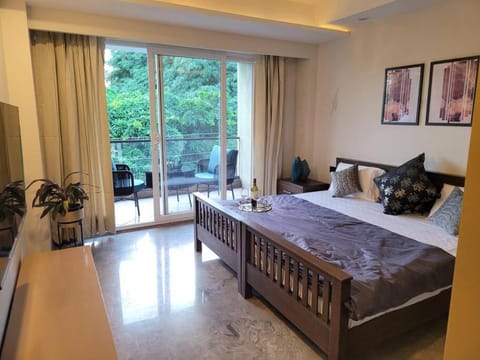 Entire Serviced Apartment in DLF-Phase 2 Apartment in Gurugram