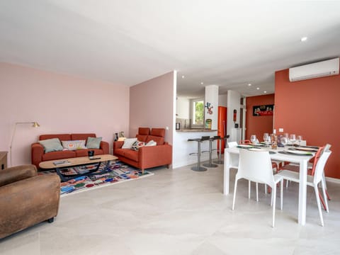 Holiday Home Domaine de Maure Vieil by Interhome House in Mandelieu-La Napoule