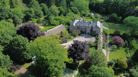 Property building, Day, Natural landscape, Bird's eye view, Landmark view