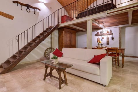 Living room, Photo of the whole room