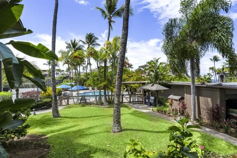 Includes Beach Gear 801 Kanaloa House in South Kona