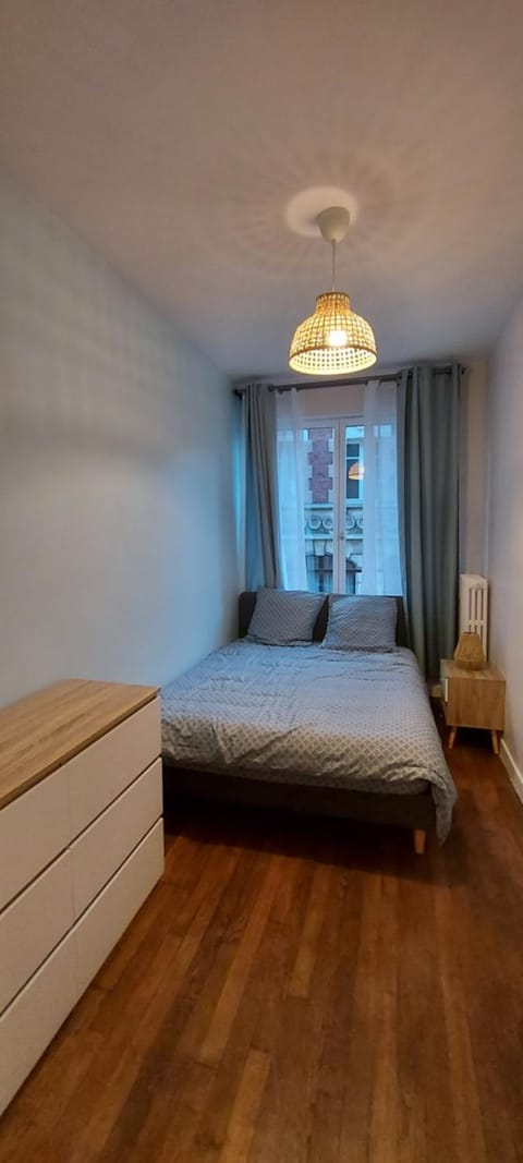 Appartement idéalement situé, vue mer et port, proche centre Apartment in Dieppe