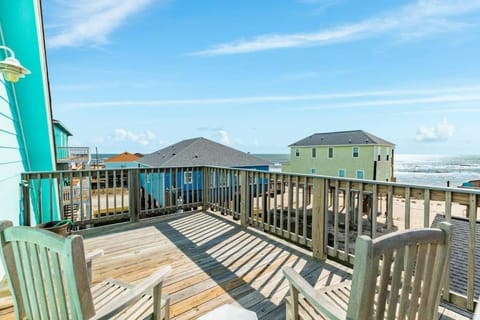 Big Ocean Views Near Main Beach Access House in Alvin