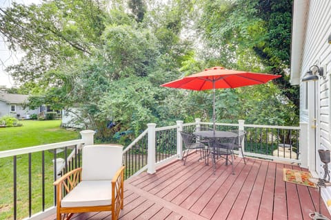 Historic Home with Deck in Downtown Milton! House in Milton