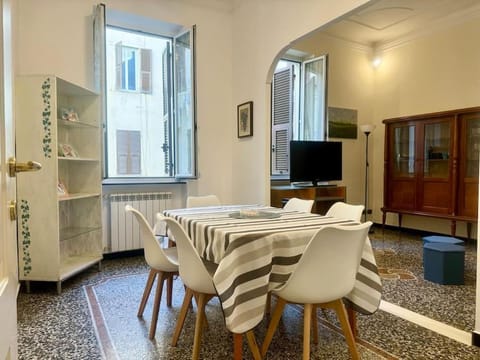 Near Acquario & Porto Antico - Scassi Hospital Apartment in Genoa