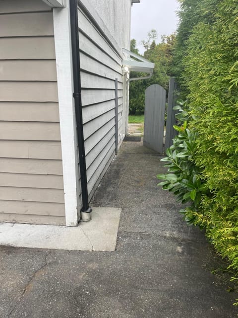 Private access unit Haus in Port Coquitlam