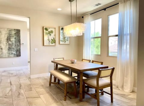 2bed2bath Luxury Townhome Portola Irvine Maison in Lake Forest