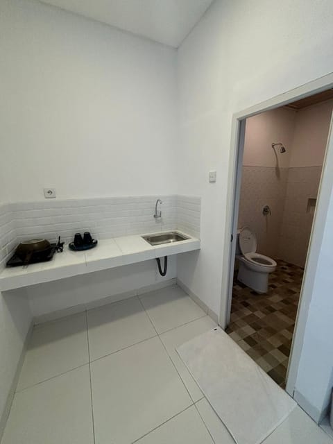 Toilet, Bathroom, kitchen