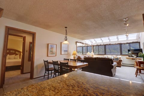 VS741 Village Sqaure condo Apartment in Copper Mountain