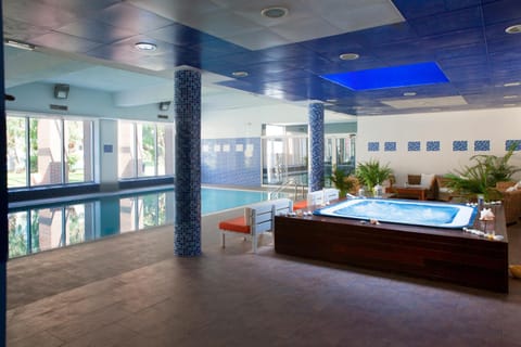 Hot Tub, Spa and wellness centre/facilities