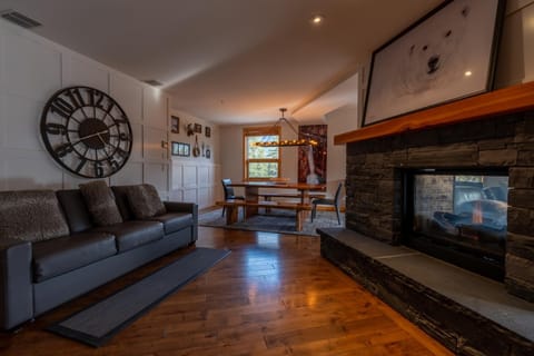 Rundle Cliffs Lodge by Canmore Premier Apartment in Canmore