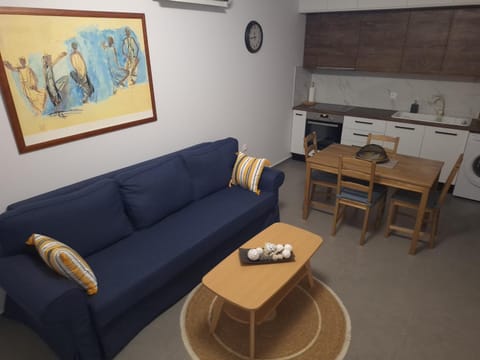 New & comfy apt near Heraklion-airport and sea Apartment in Heraklion