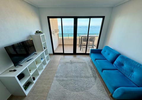 TV and multimedia, Living room, Sea view