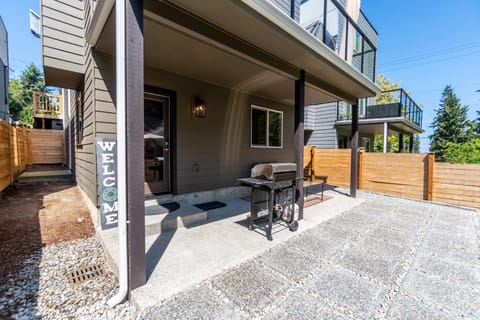 Patio, Balcony/Terrace