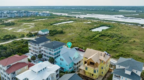 Goin Coastal by Sea Scape Properties Haus in Ocean Isle Beach