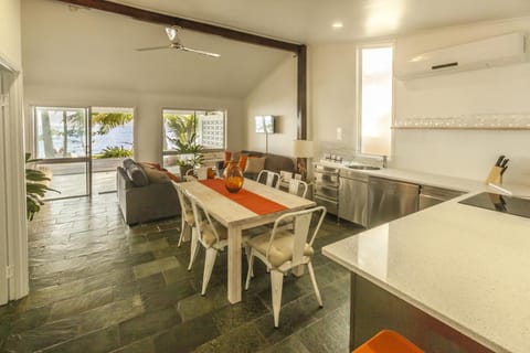 Drift Beach House Getaway Casa in Cairns