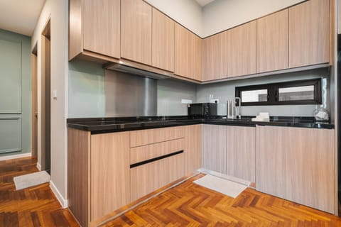 Kitchen or kitchenette, stove